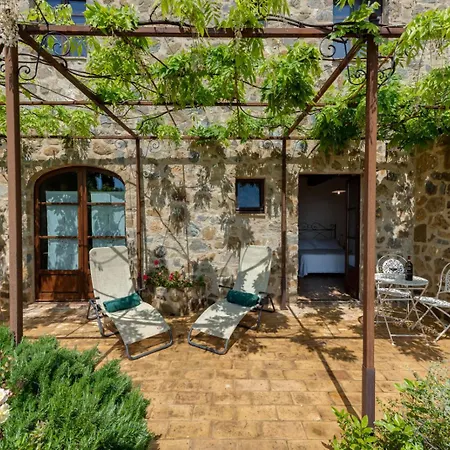 Castel Brunello * مونتالشينو
